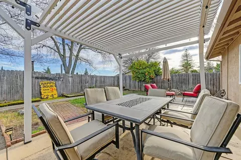 2430 Pinnacles Dr, Rocklin, CA 95677 photo 30