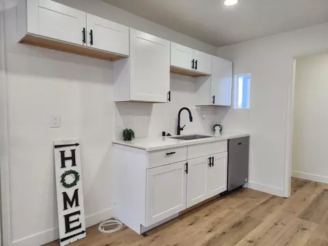 8817 Laird St, Patterson, CA 95363 photo 4