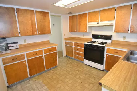 Kitchen - 415 East Ave, Gustine, CA 95322 photo 2 of 2