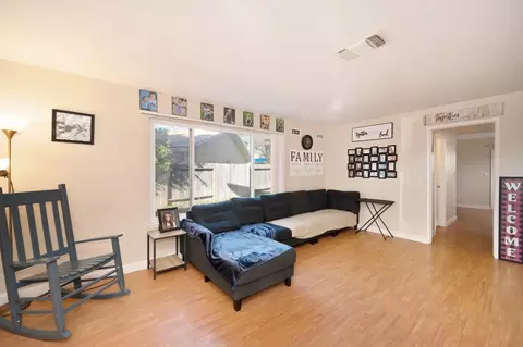 5724 Jana Ct, Carmichael, CA 95608 photo 4