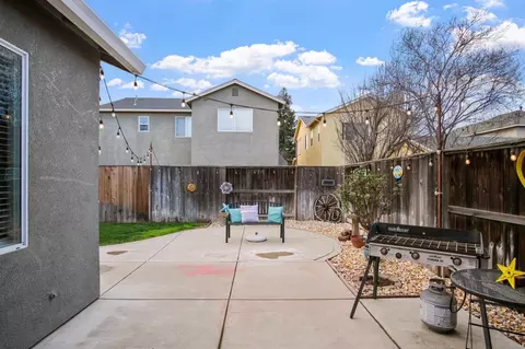 Exterior - 4145 Pathway Ln, Turlock, CA 95382 photo 6 of 6