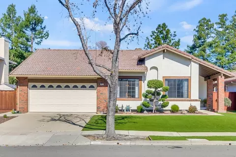 3853 Fairlands Dr, Pleasanton, CA 94588 photo 3