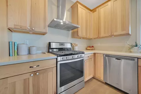 Kitchen - 135 Hillside Pl, Jackson, CA 95642 photo 8 of 8