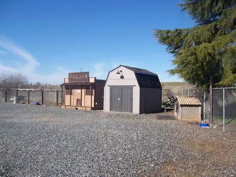 Exterior - 4492 Merced Falls Rd, Snelling, CA 95369 photo 18 of 26