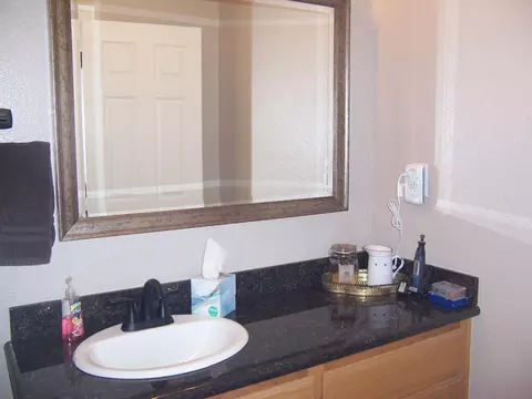 Bath - 4492 Merced Falls Rd, Snelling, CA 95369 photo 3 of 6