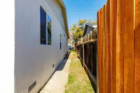 1832 Kenneth St, Modesto, CA 95351 photo 34