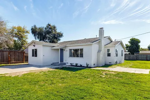 1832 Kenneth St, Modesto, CA 95351 photo 3