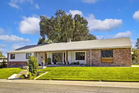 1214 Macaulay Cir, Carmichael, CA 95608 photo 1