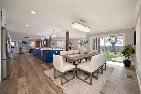 Dining - 3041 Fallen Leaf Rd, Cameron Park, CA 95682 photo 3 of 4