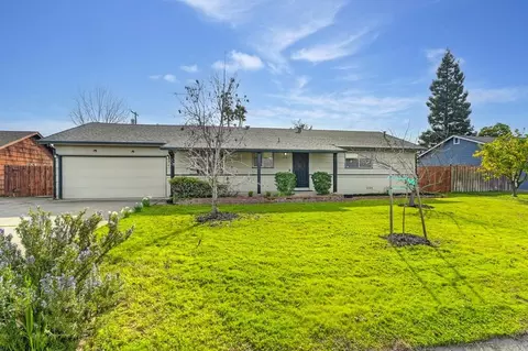 4916 Heatherdale Ln, Carmichael, CA 95608 photo 1