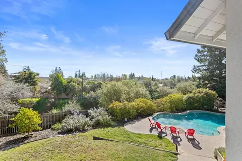 7033 Pine View Dr, Folsom, CA 95630 photo 39