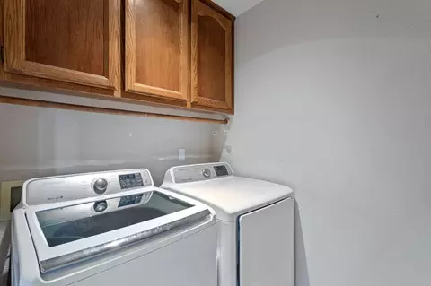 7033 Pine View Dr, Folsom, CA 95630 photo 32