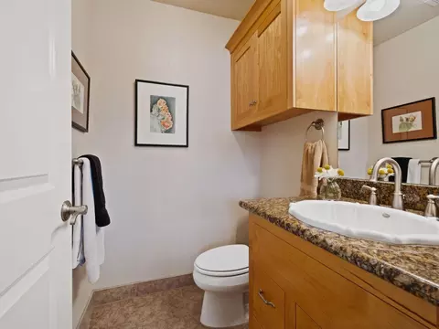 Bath - 1024 5th St, Davis, CA 95616 photo 1 of 4