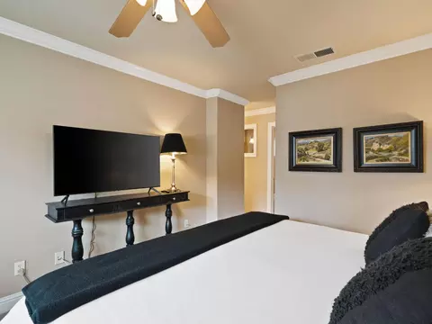 Bedroom - 1024 5th St, Davis, CA 95616 photo 5 of 6