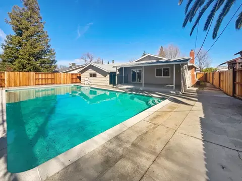 Exterior - 5735 Hesper Way, Carmichael, CA 95608 photo 2 of 4