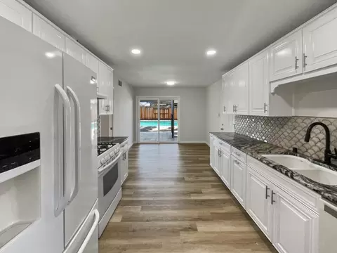 Kitchen - 5735 Hesper Way, Carmichael, CA 95608 photo 2 of 3