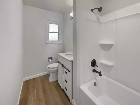 Bath - 5735 Hesper Way, Carmichael, CA 95608 photo 1 of 2