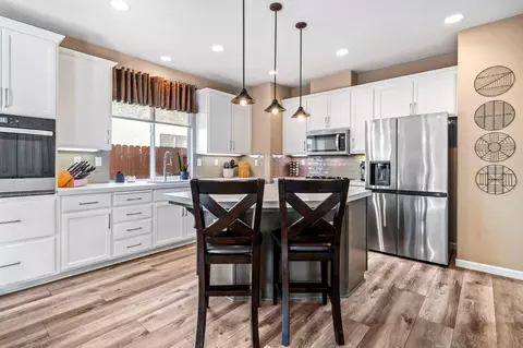 Kitchen - 392 Tornga Dr, Ripon, CA 95366 photo 7 of 7