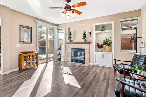 Living - 392 Tornga Dr, Ripon, CA 95366 photo 1 of 1