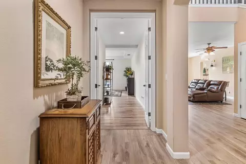 Entry Way - 392 Tornga Dr, Ripon, CA 95366 photo 6 of 11