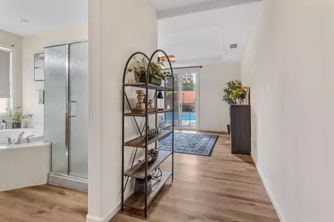 Entry Way - 392 Tornga Dr, Ripon, CA 95366 photo 7 of 11