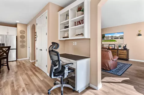 Entry Way - 392 Tornga Dr, Ripon, CA 95366 photo 4 of 11