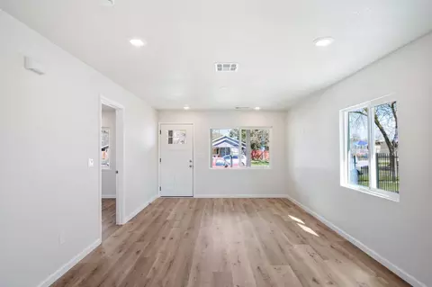 744 W 12th St, Merced, CA 95341 photo 17