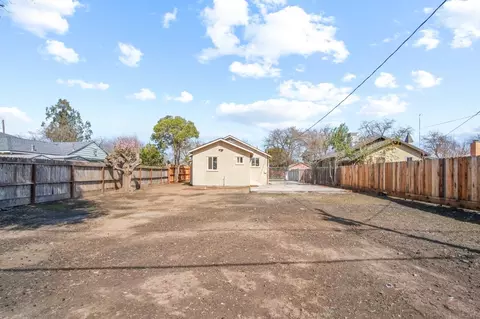 744 W 12th St, Merced, CA 95341 photo 22