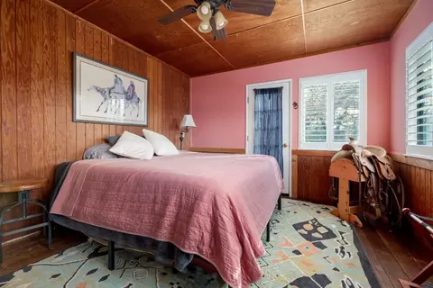 Bedroom - 17293 Perimeter Rd, Grass Valley, CA 95949 photo 5 of 6