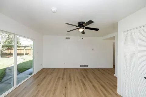 Living - 701 Meadowlark Dr, Turlock, CA 95382 photo 11 of 11