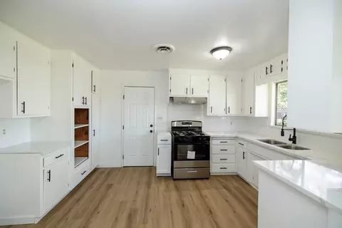 Kitchen - 701 Meadowlark Dr, Turlock, CA 95382 photo 1 of 2