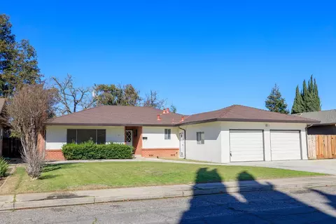 Exterior - 701 Meadowlark Dr, Turlock, CA 95382 photo 1 of 16