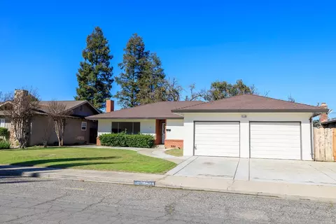 Exterior - 701 Meadowlark Dr, Turlock, CA 95382 photo 3 of 16