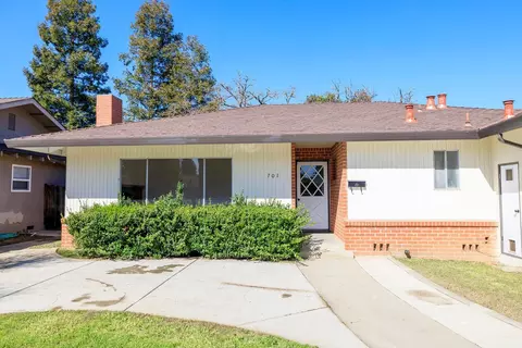 Exterior - 701 Meadowlark Dr, Turlock, CA 95382 photo 4 of 16
