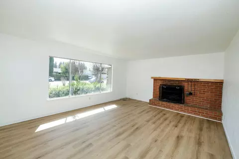 Living - 701 Meadowlark Dr, Turlock, CA 95382 photo 1 of 11