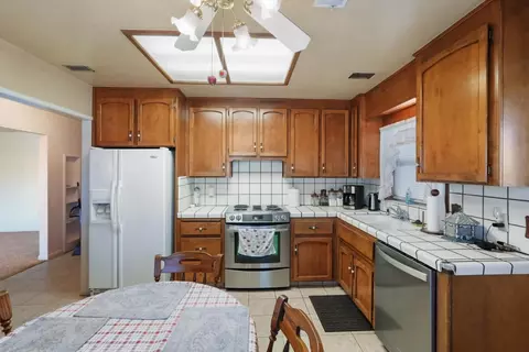 5521 8th St, Keyes, CA 95328 photo 3