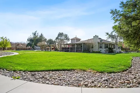 Exterior - 406 N Gratton Rd, Turlock, CA 95380 photo 11 of 17