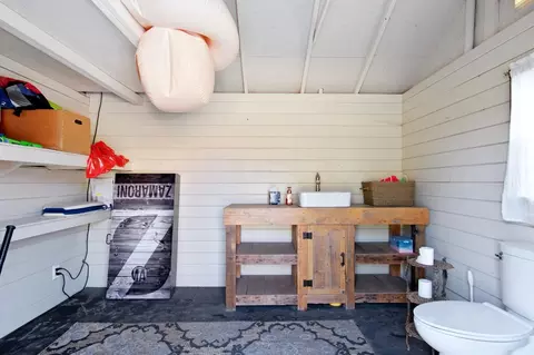 Bath - 406 N Gratton Rd, Turlock, CA 95380 photo 4 of 4