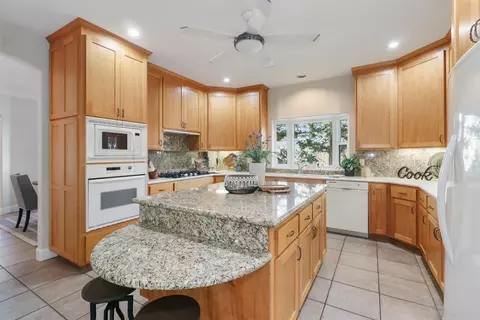 1513 Hampton Dr, Davis, CA 95616 photo 24