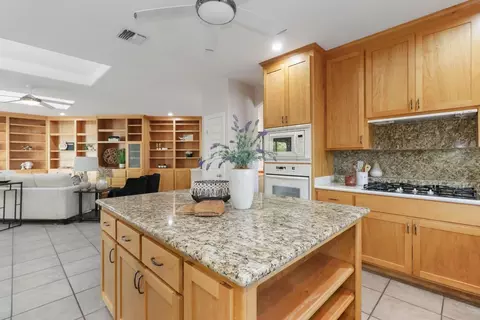 1513 Hampton Dr, Davis, CA 95616 photo 26