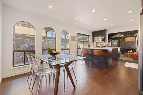 Dining - 591 E Tuolumne Rd, Turlock, CA 95382 photo 3 of 4