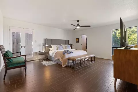 Bedroom - 591 E Tuolumne Rd, Turlock, CA 95382 photo 1 of 5