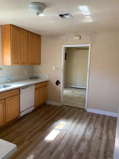 Kitchen - 6436 Elder Creek Rd, Sacramento, CA 95824 photo 3 of 3