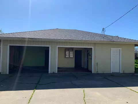 Exterior - 6436 Elder Creek Rd, Sacramento, CA 95824 photo 23 of 26