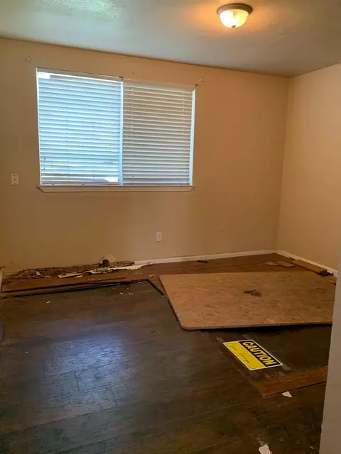 Bedroom - 6436 Elder Creek Rd, Sacramento, CA 95824 photo 3 of 6