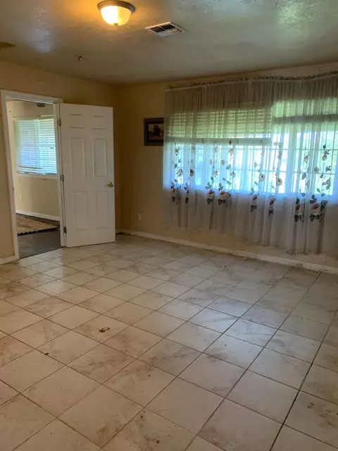 Bedroom - 6436 Elder Creek Rd, Sacramento, CA 95824 photo 4 of 6