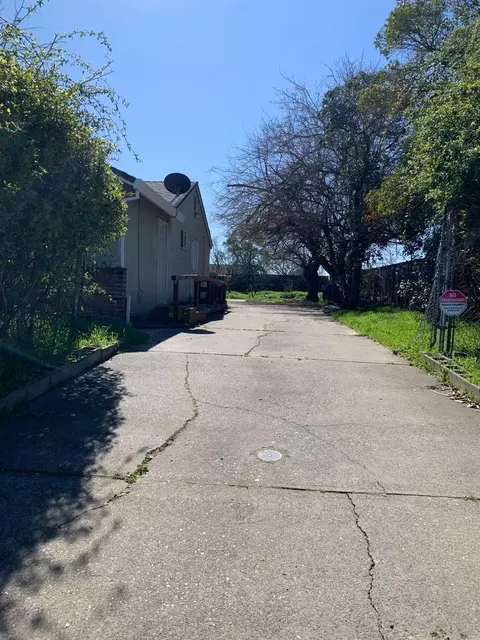 Exterior - 6436 Elder Creek Rd, Sacramento, CA 95824 photo 2 of 26