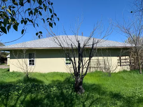 Exterior - 6436 Elder Creek Rd, Sacramento, CA 95824 photo 11 of 26