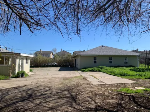 Exterior - 6436 Elder Creek Rd, Sacramento, CA 95824 photo 4 of 26