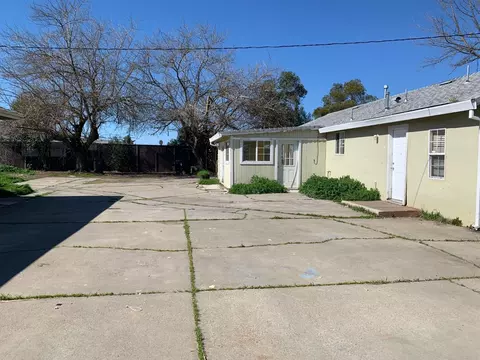 Exterior - 6436 Elder Creek Rd, Sacramento, CA 95824 photo 14 of 26